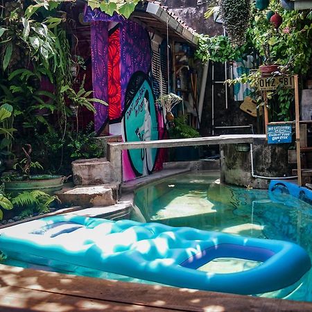 Abrakadabra! Artbnb Yogyakarta Exterior photo