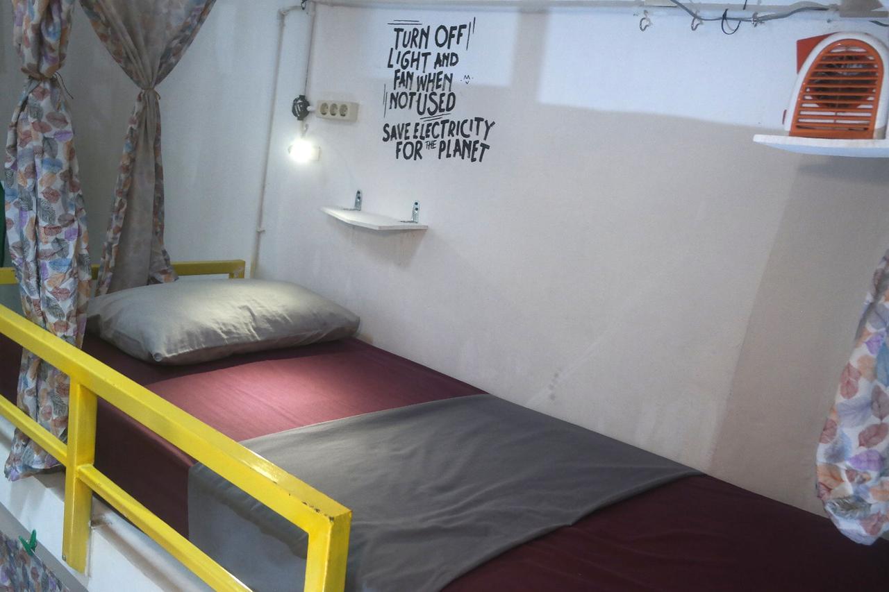 Abrakadabra! Artbnb Yogyakarta Exterior photo