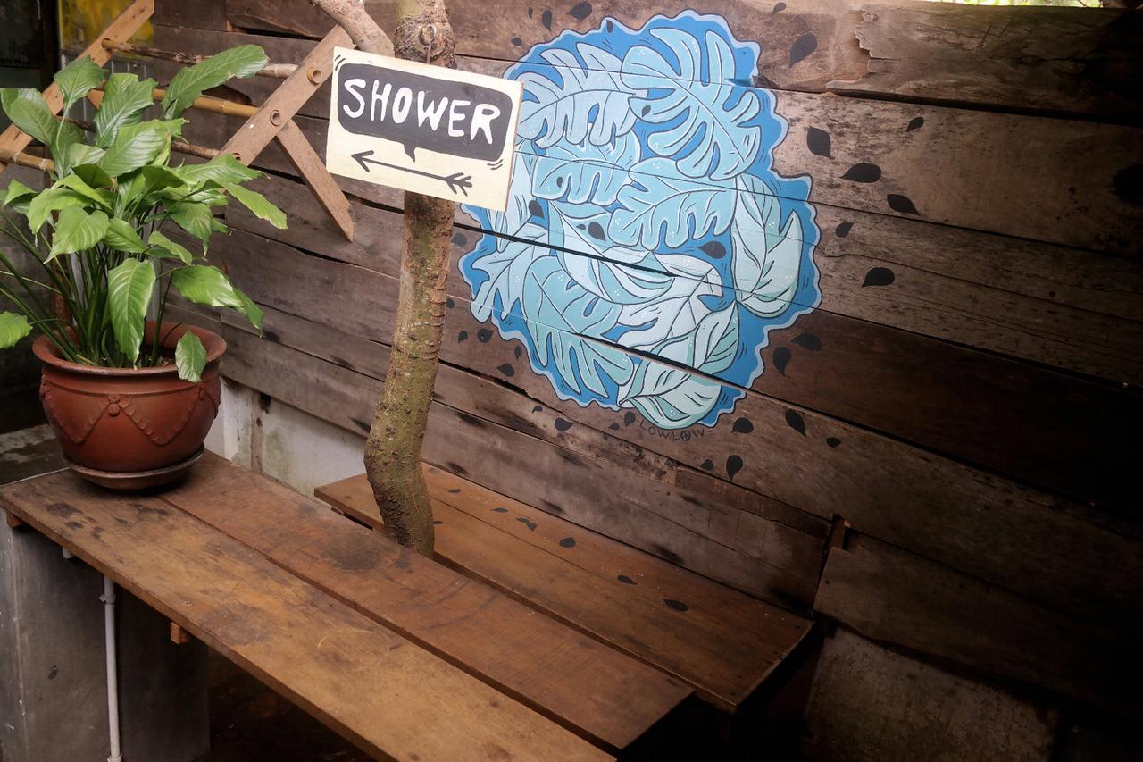 Abrakadabra! Artbnb Yogyakarta Exterior photo