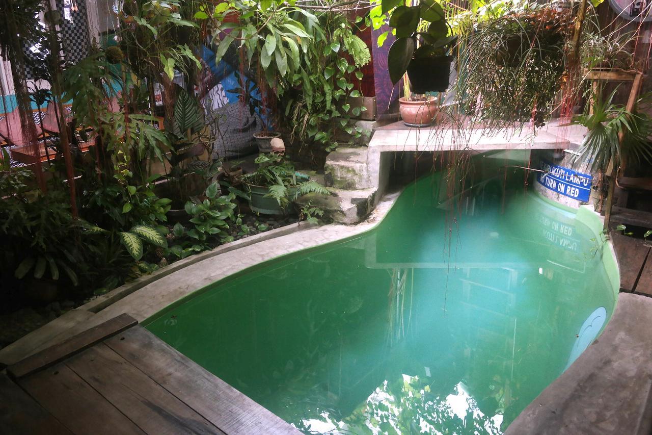 Abrakadabra! Artbnb Yogyakarta Exterior photo