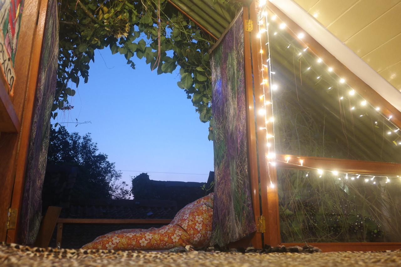 Abrakadabra! Artbnb Yogyakarta Exterior photo