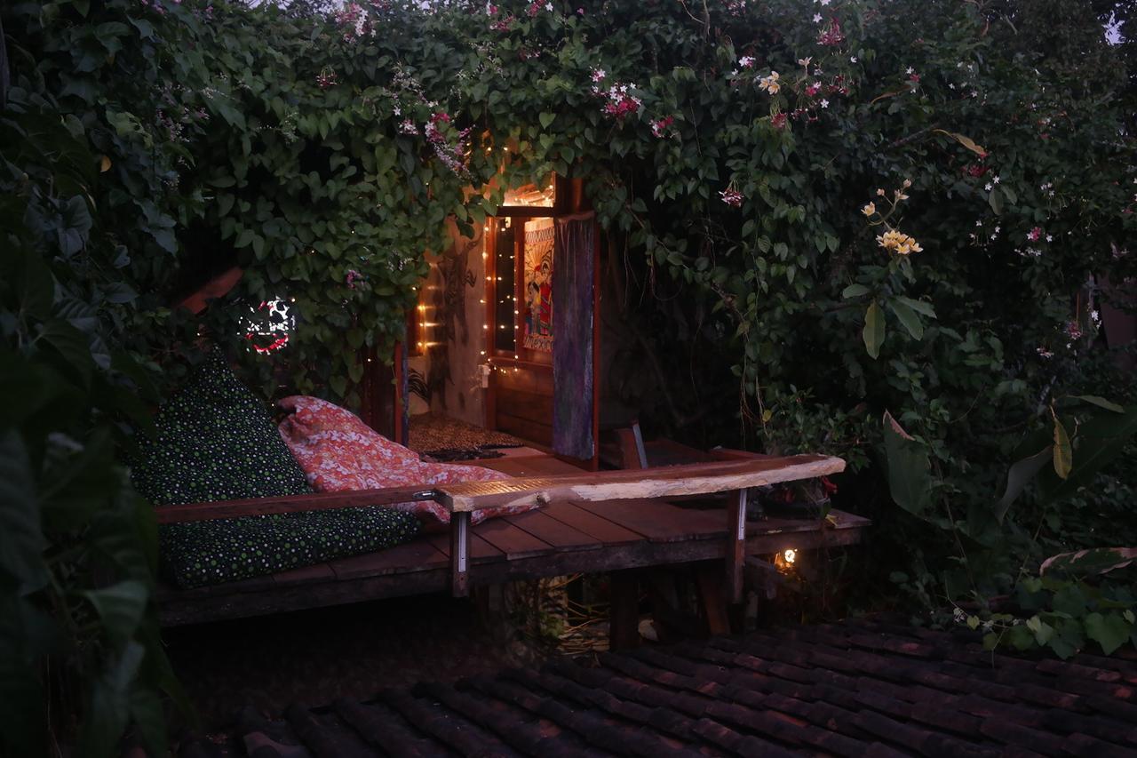 Abrakadabra! Artbnb Yogyakarta Exterior photo