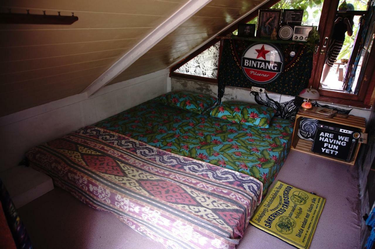 Abrakadabra! Artbnb Yogyakarta Exterior photo